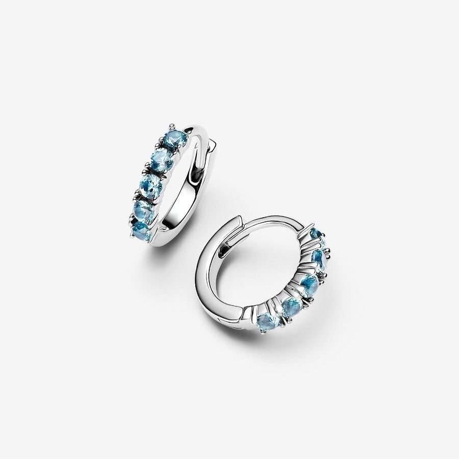 Pandora Lichtblauwe Huggies Oorringen 293849C01 - Juwelier van Dam