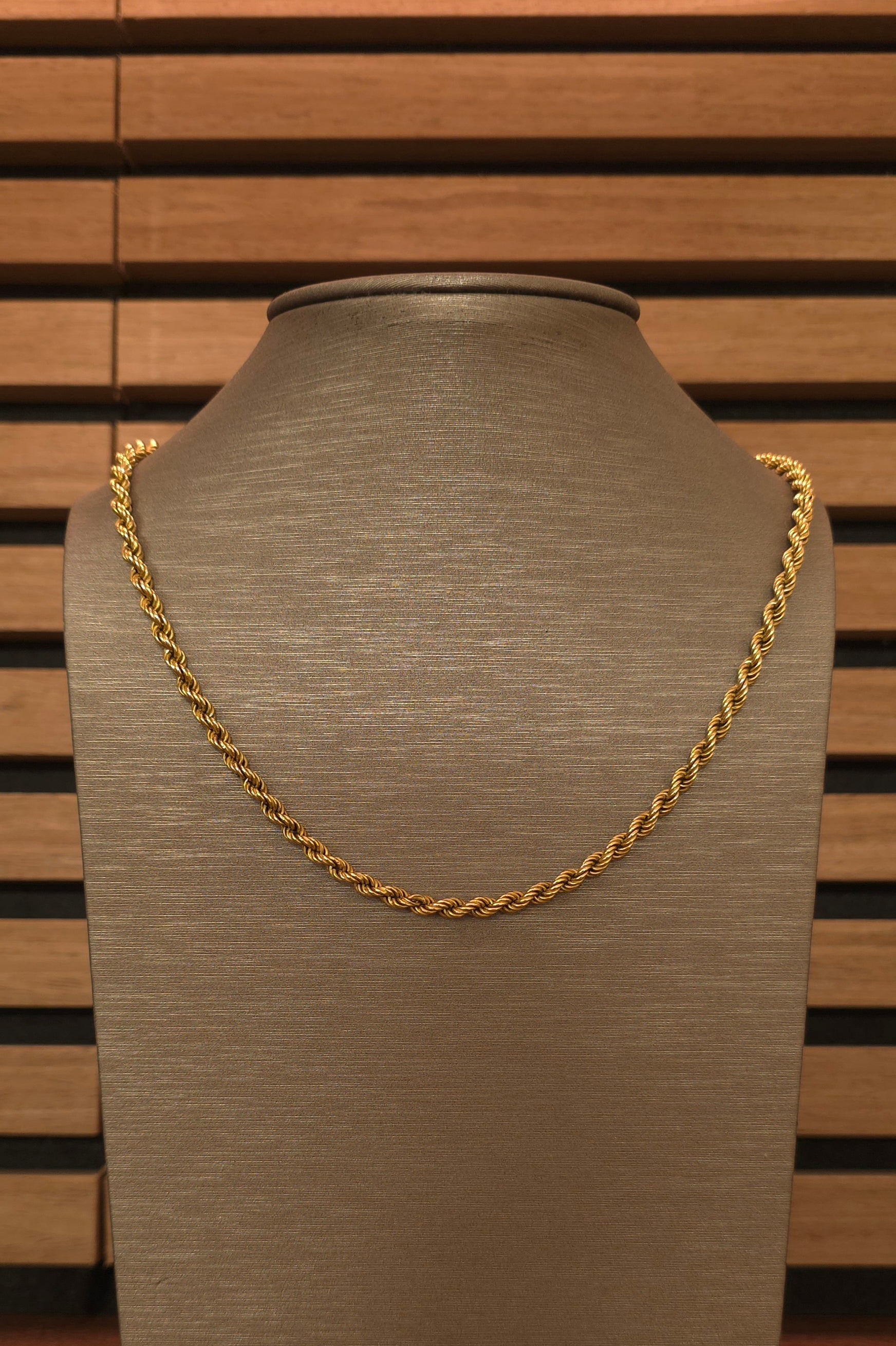 VDV017 Gouden Collier