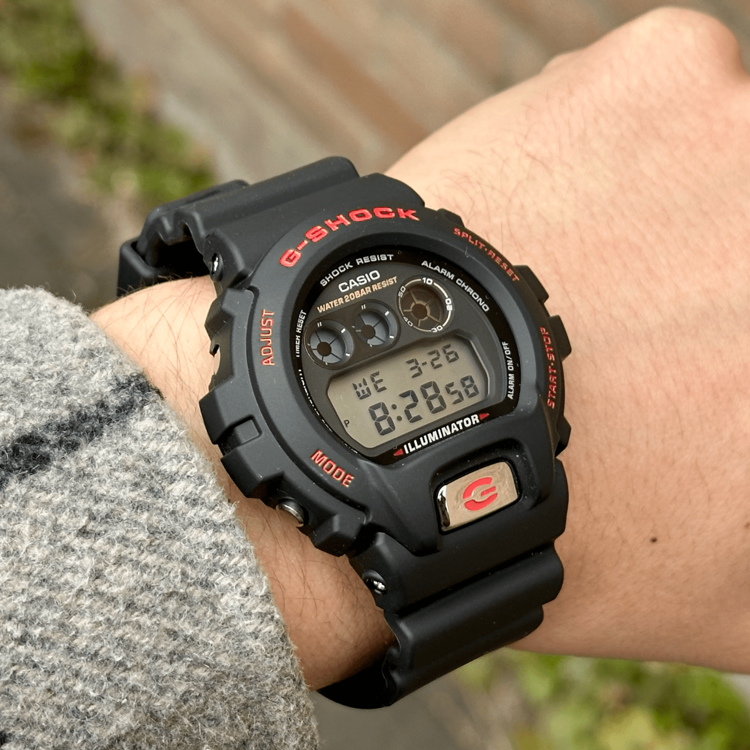 Casio G - Shock DW - 6900TR - 1ER