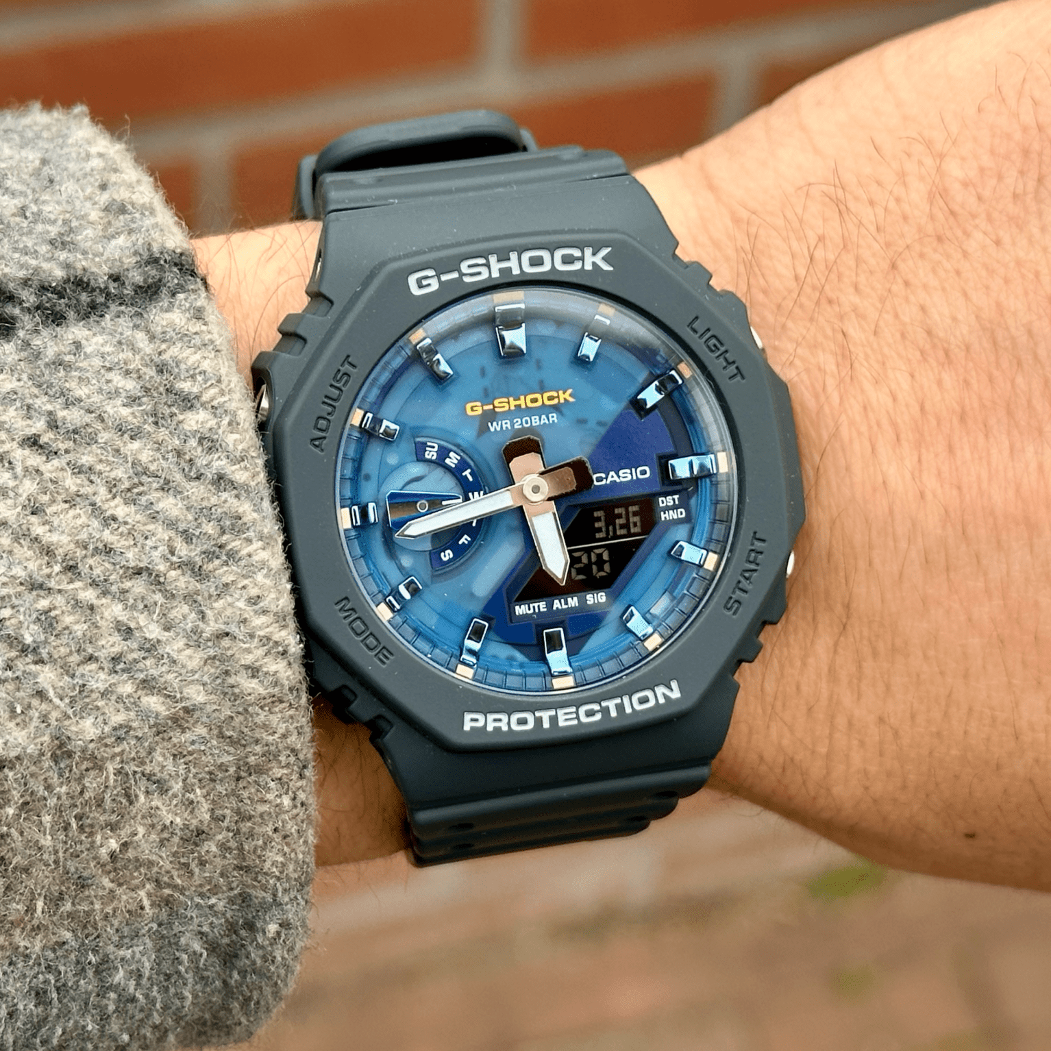 Casio G - Shock GA - 2100AS - 2AER