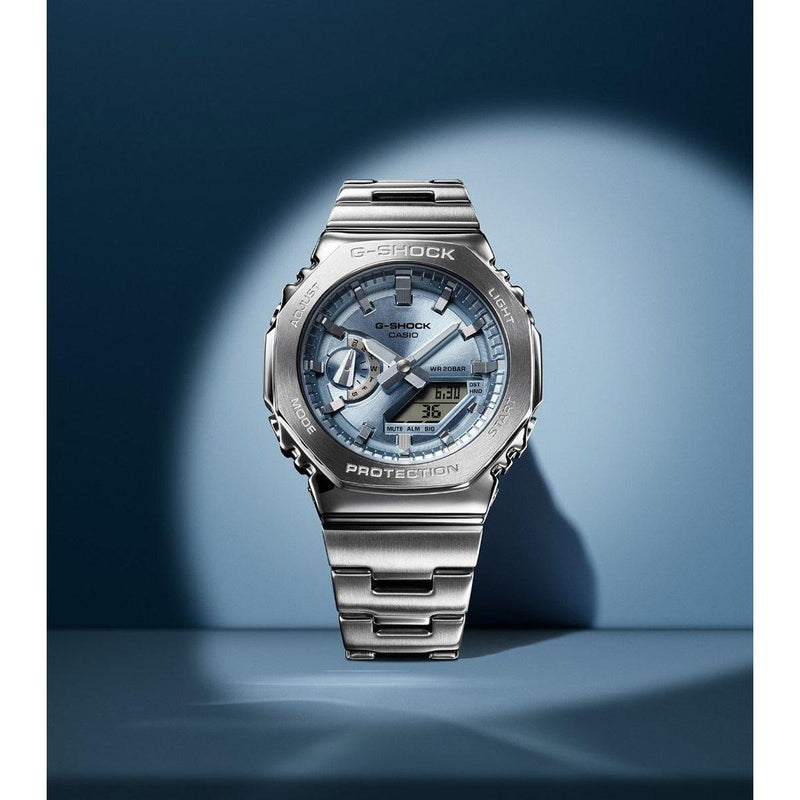 Casio G - Shock GM - 2110D - 2AER