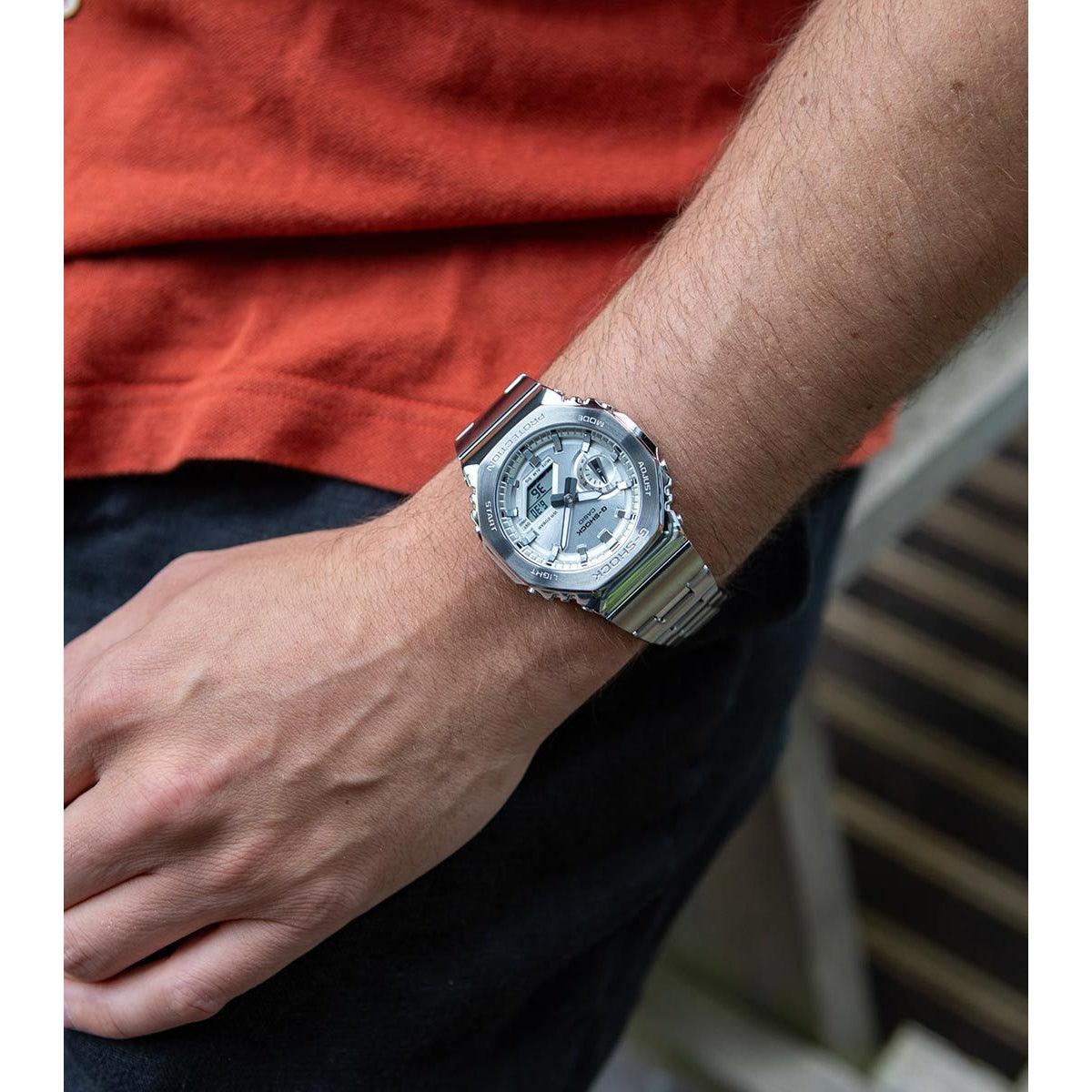 Casio G - Shock GM - 2110D - 7AER