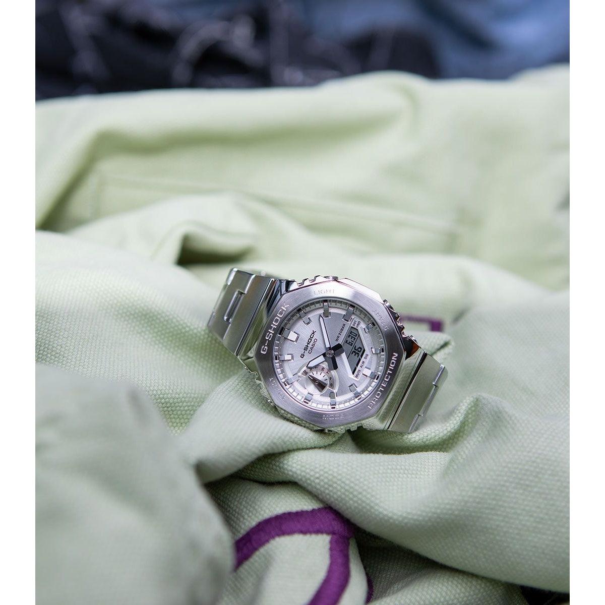 Casio G - Shock GM - 2110D - 7AER