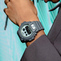 Casio G - Shock Hidden Glow DW - 6900HD - 8ER