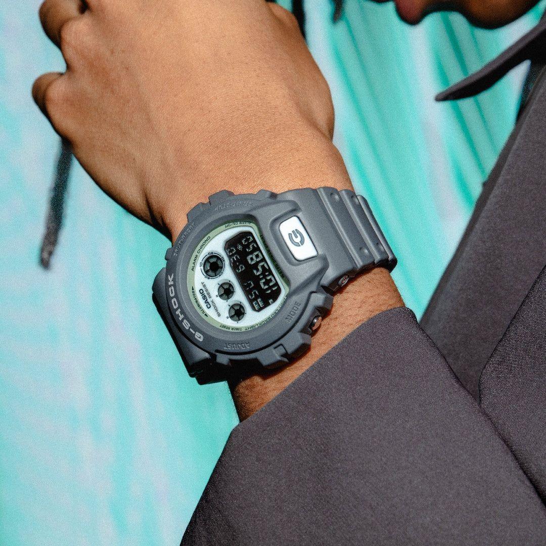 Casio G - Shock Hidden Glow DW - 6900HD - 8ER