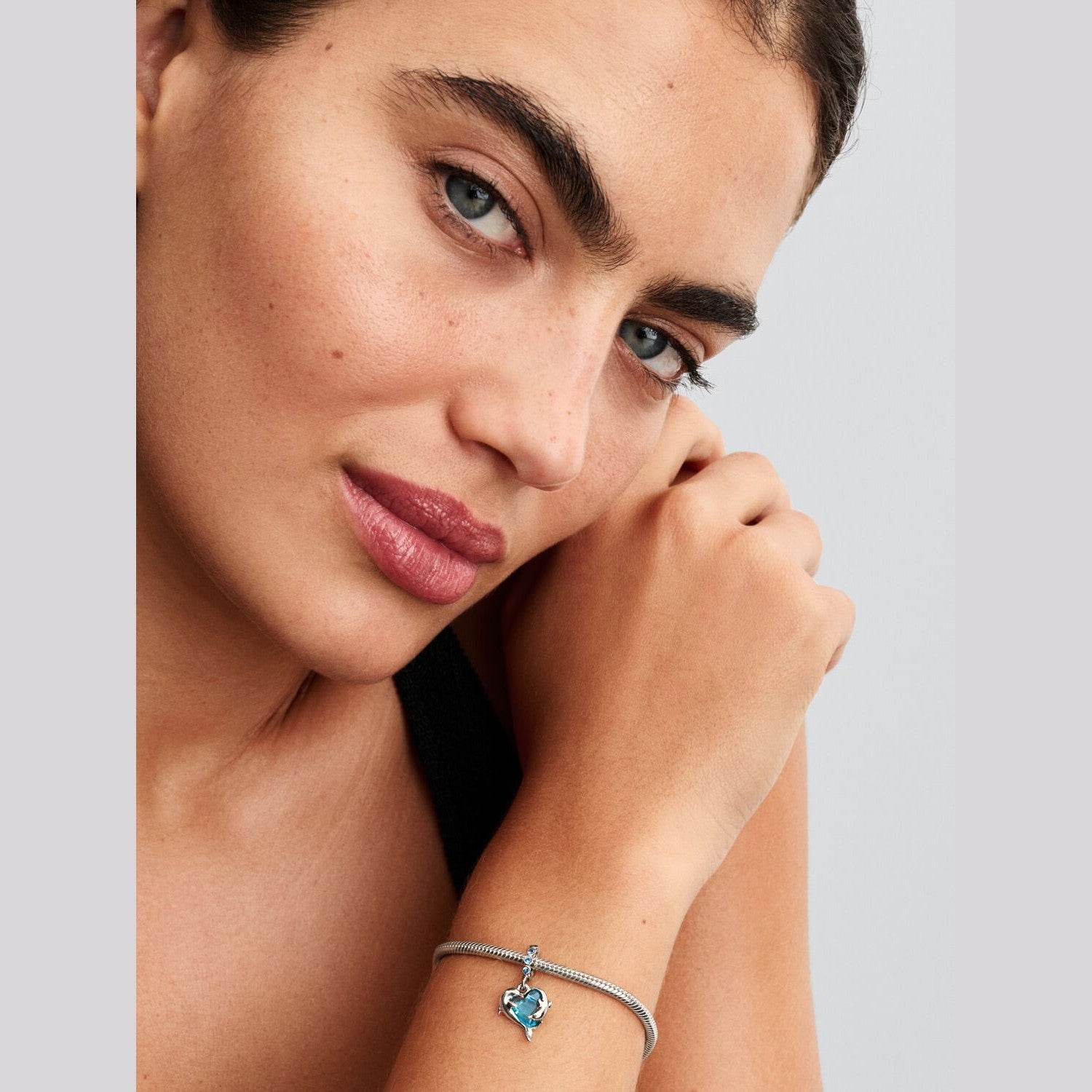 Pandora Bedel Blauwe Muranoglas Dolfijnen 793924C01 - Juwelier van Dam