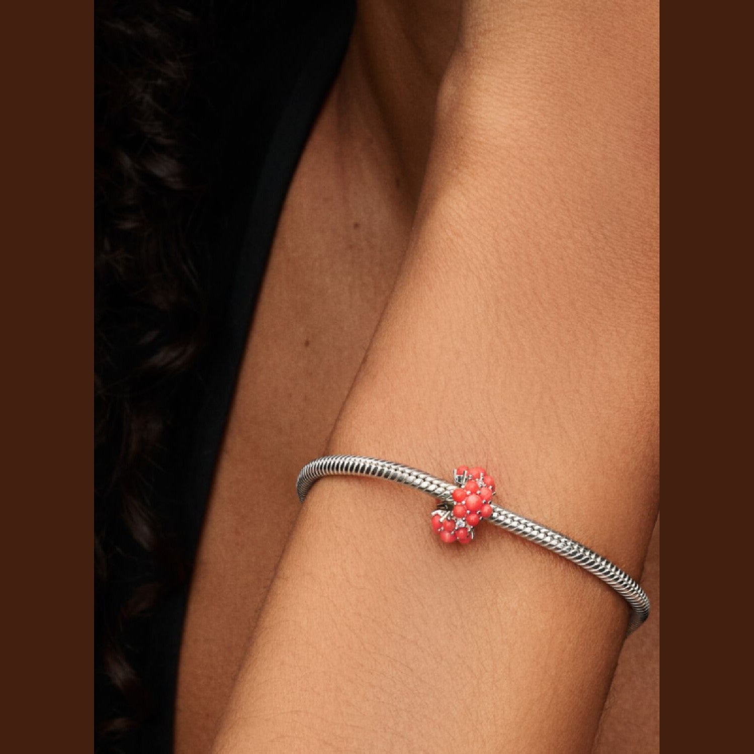 Pandora Bedel Koraal 793897C01 - Juwelier van Dam