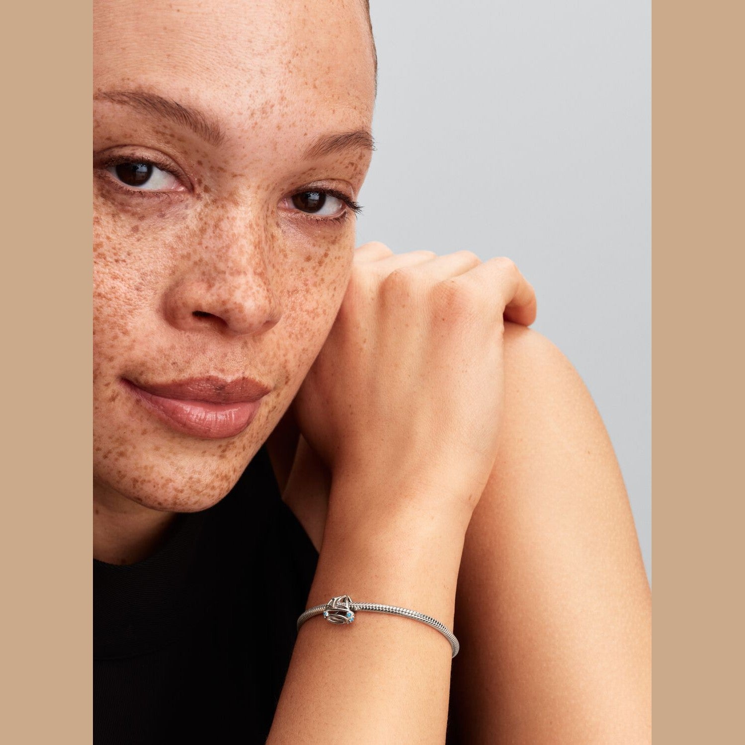 Pandora Bedel Zeilboot 793905C01 - Juwelier van Dam