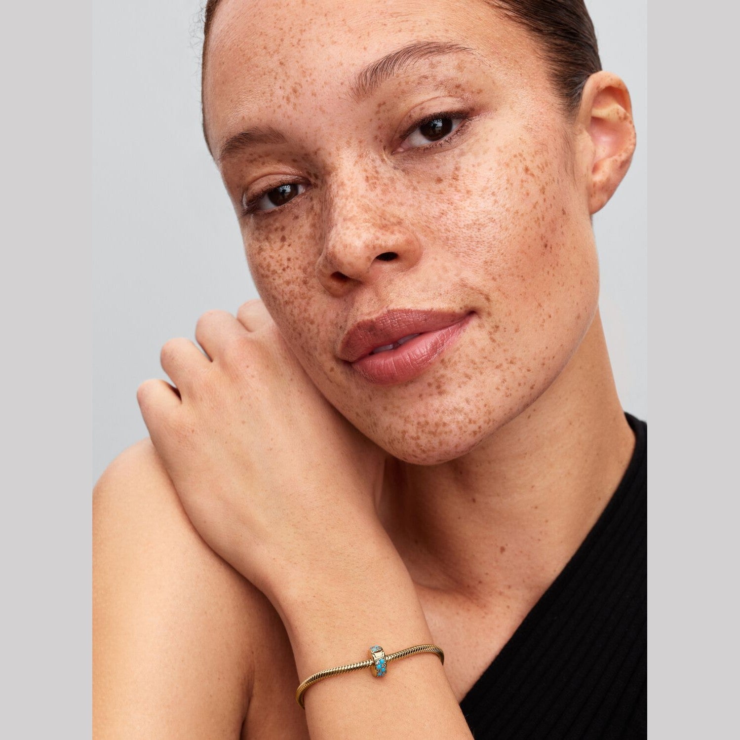 Pandora Clip Bedel Aquablauw 763902C01 - Juwelier van Dam