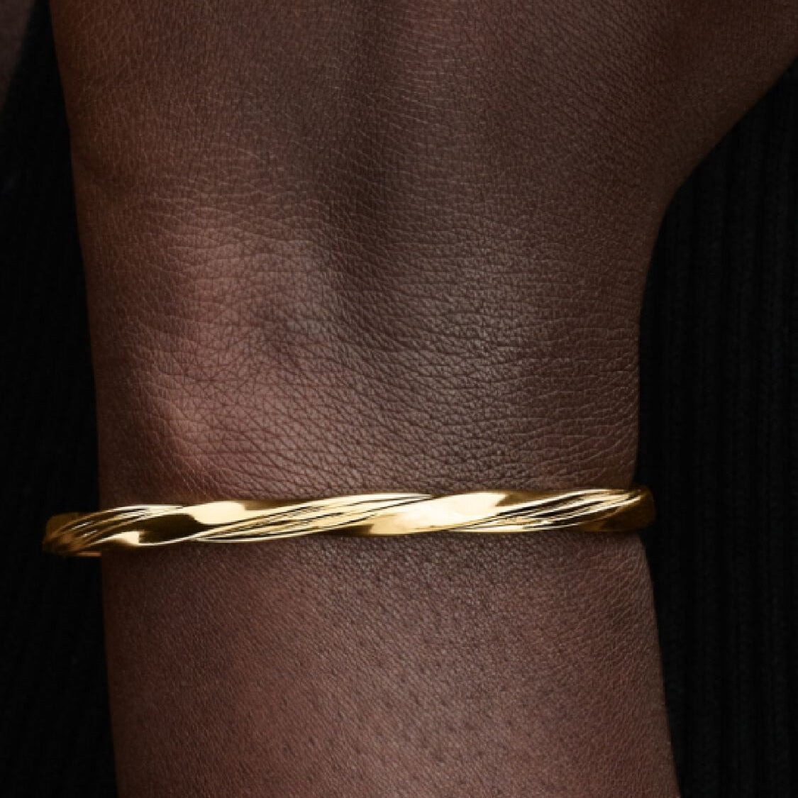 Pandora Gedraaide Open Bangle Armband 563869C00 - 2 - Juwelier van Dam