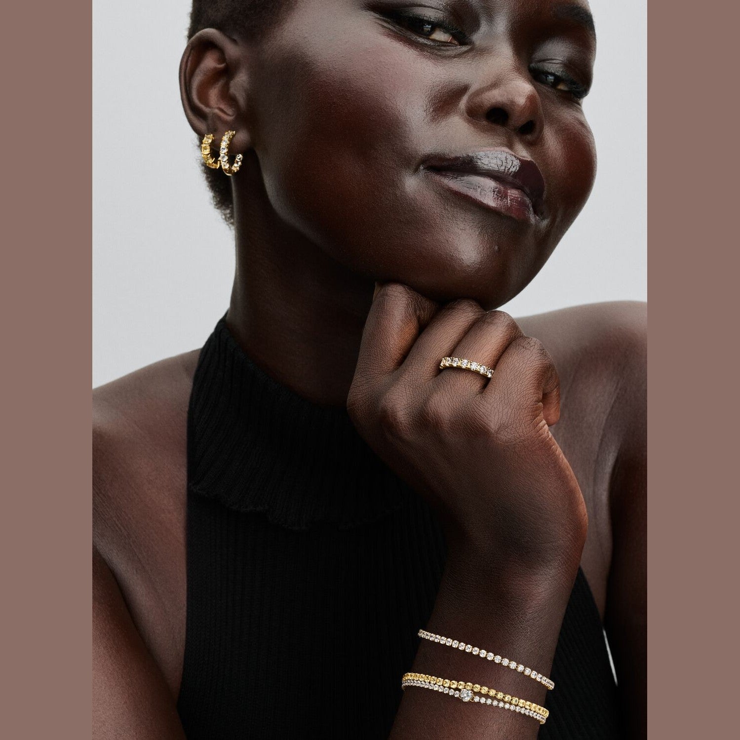 Pandora Gele Huggies Oorringen 263849C01 - Juwelier van Dam