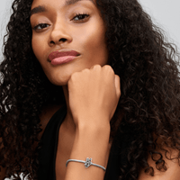 Pandora x Disney Bedel Daisy Duck 793910C00 - Juwelier van Dam